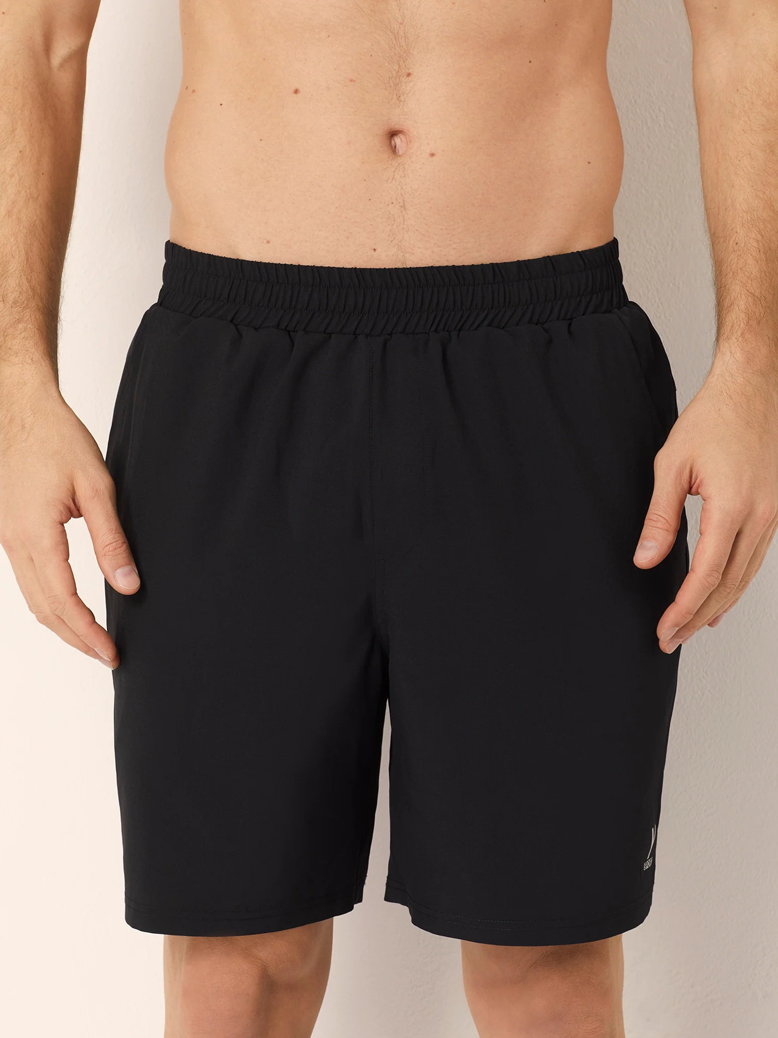 Bermuda materiale tecnico elasticizzato con logo Yamamay Sport - Image 3