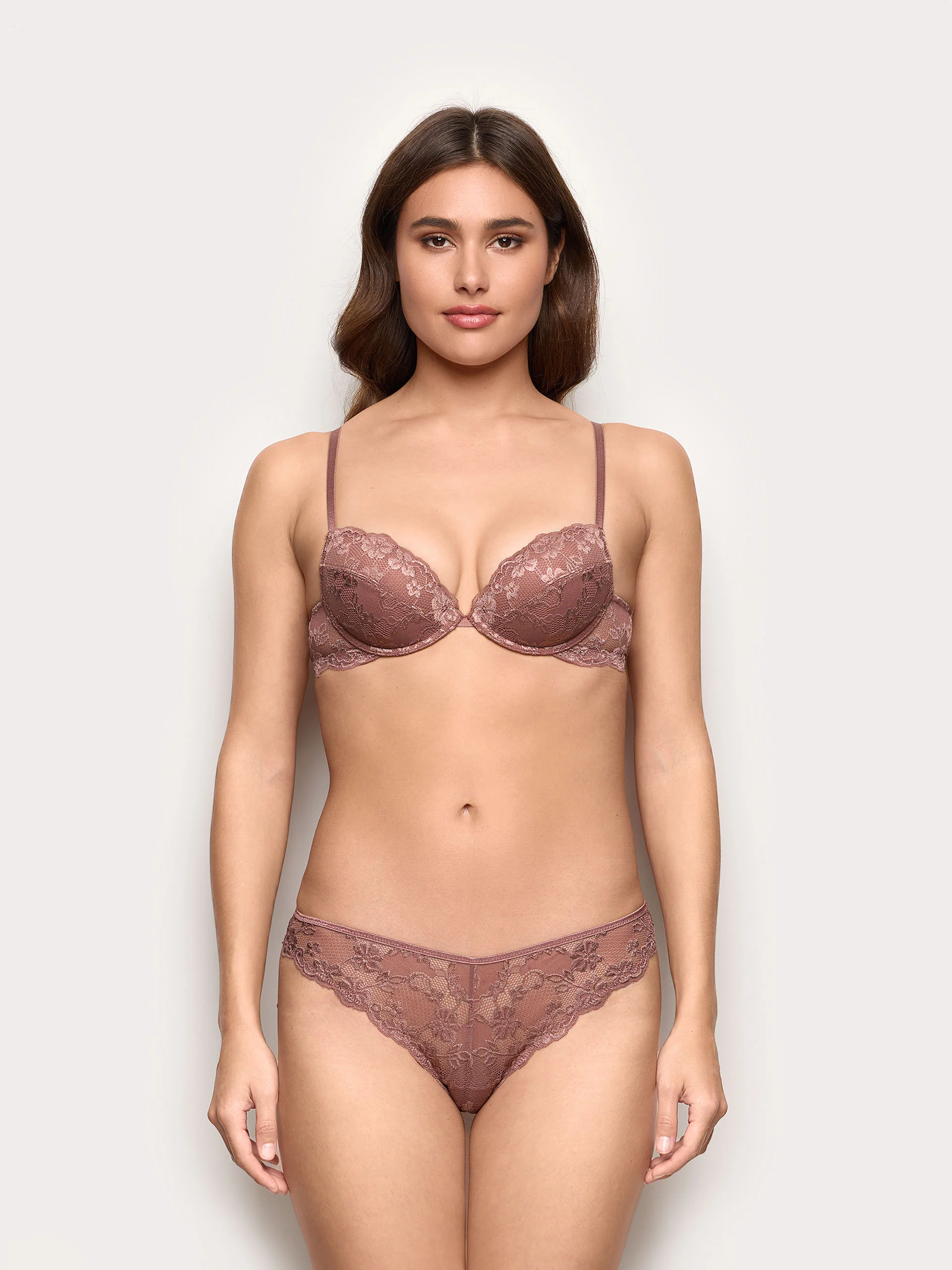 Brasiliana in pizzo laminato - Primula Color - Image 2