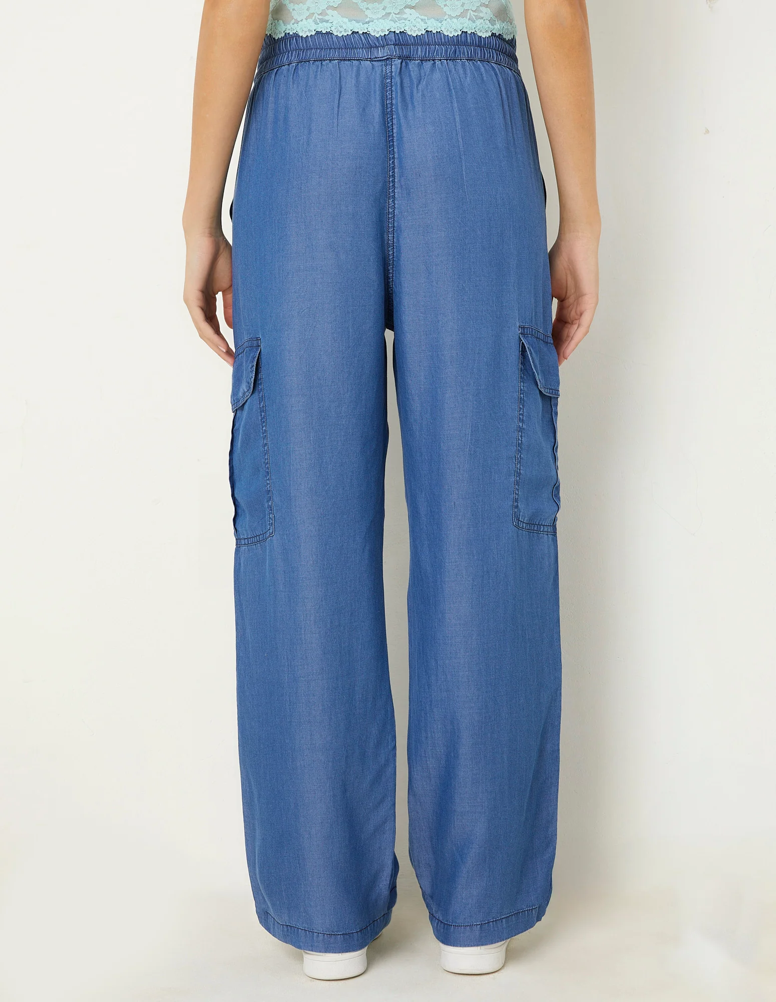 Pantalone lungo da donna cargo Denim - Image 4