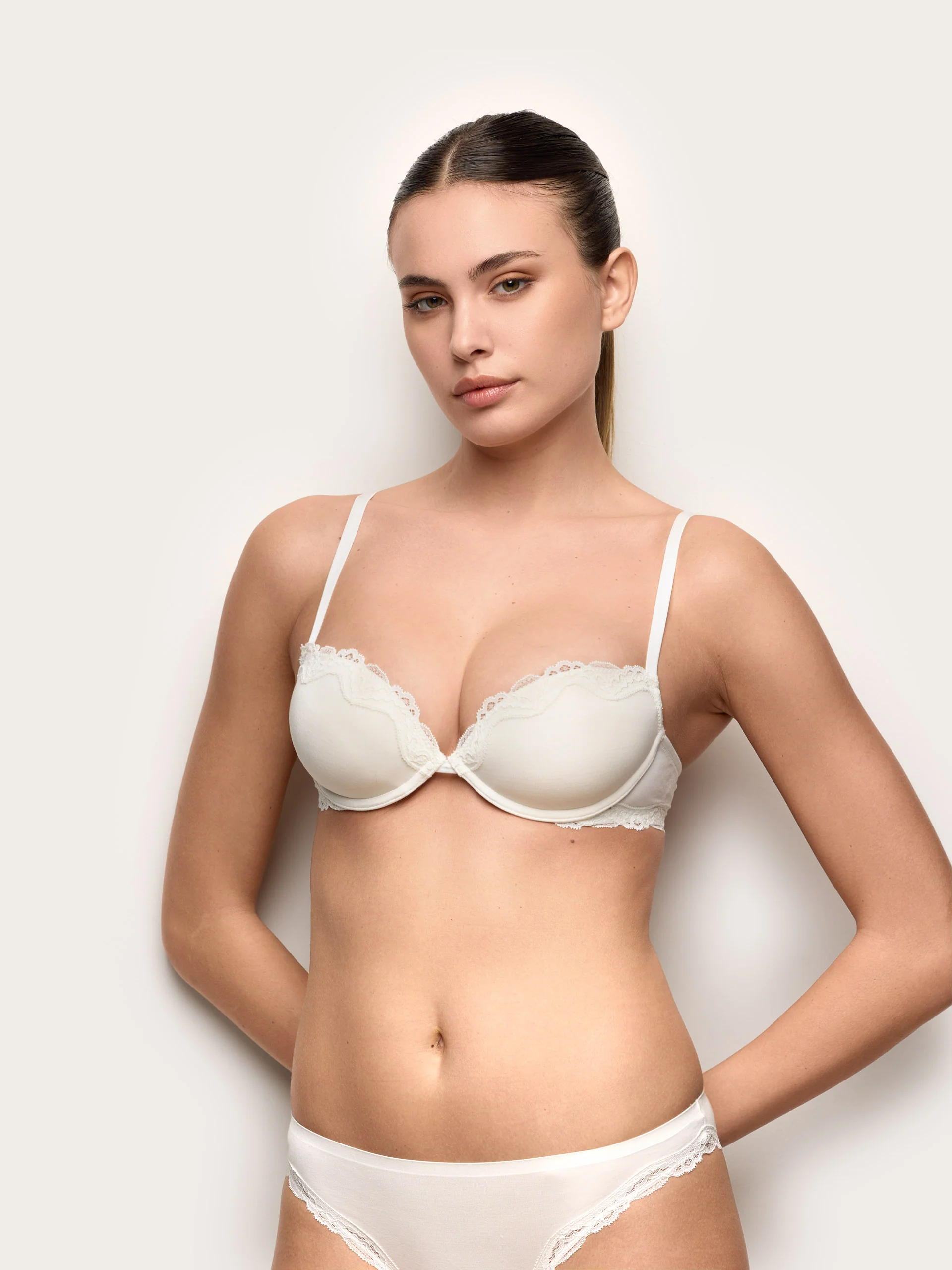 Push up imbottito con ferretto in TENCEL™ Modal con seta